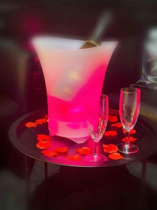 Vip Lounge Appartement Avec Jacuzzi Et Jardin Andenne Esterno foto