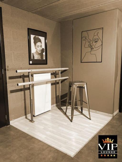 Vip Lounge Appartement Avec Jacuzzi Et Jardin Andenne Esterno foto