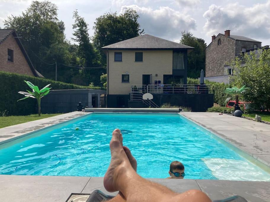 Vip Lounge Appartement Avec Jacuzzi Et Jardin Andenne Esterno foto