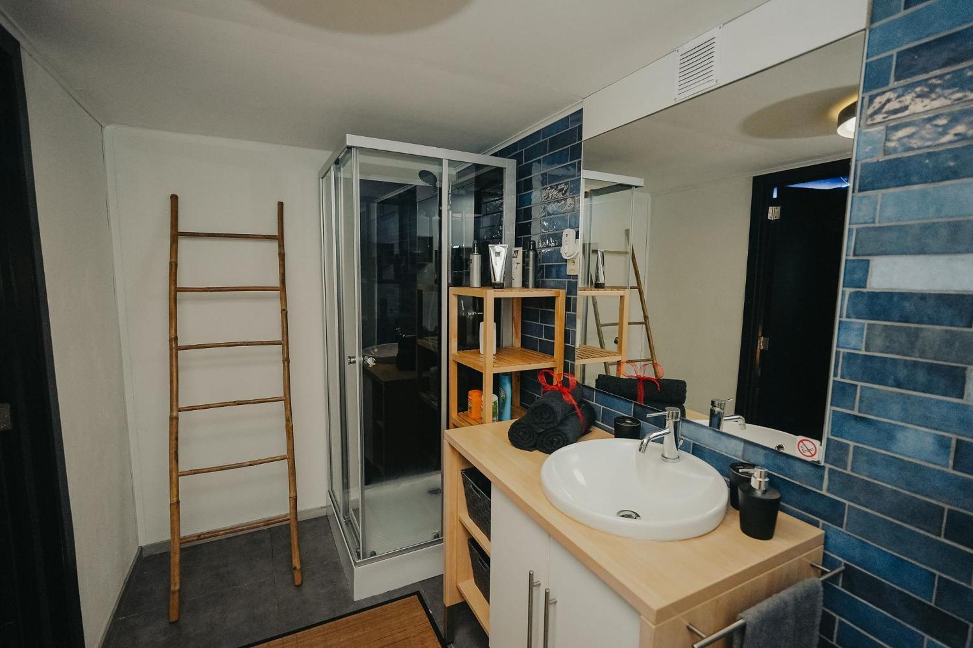 Vip Lounge Appartement Avec Jacuzzi Et Jardin Andenne Esterno foto